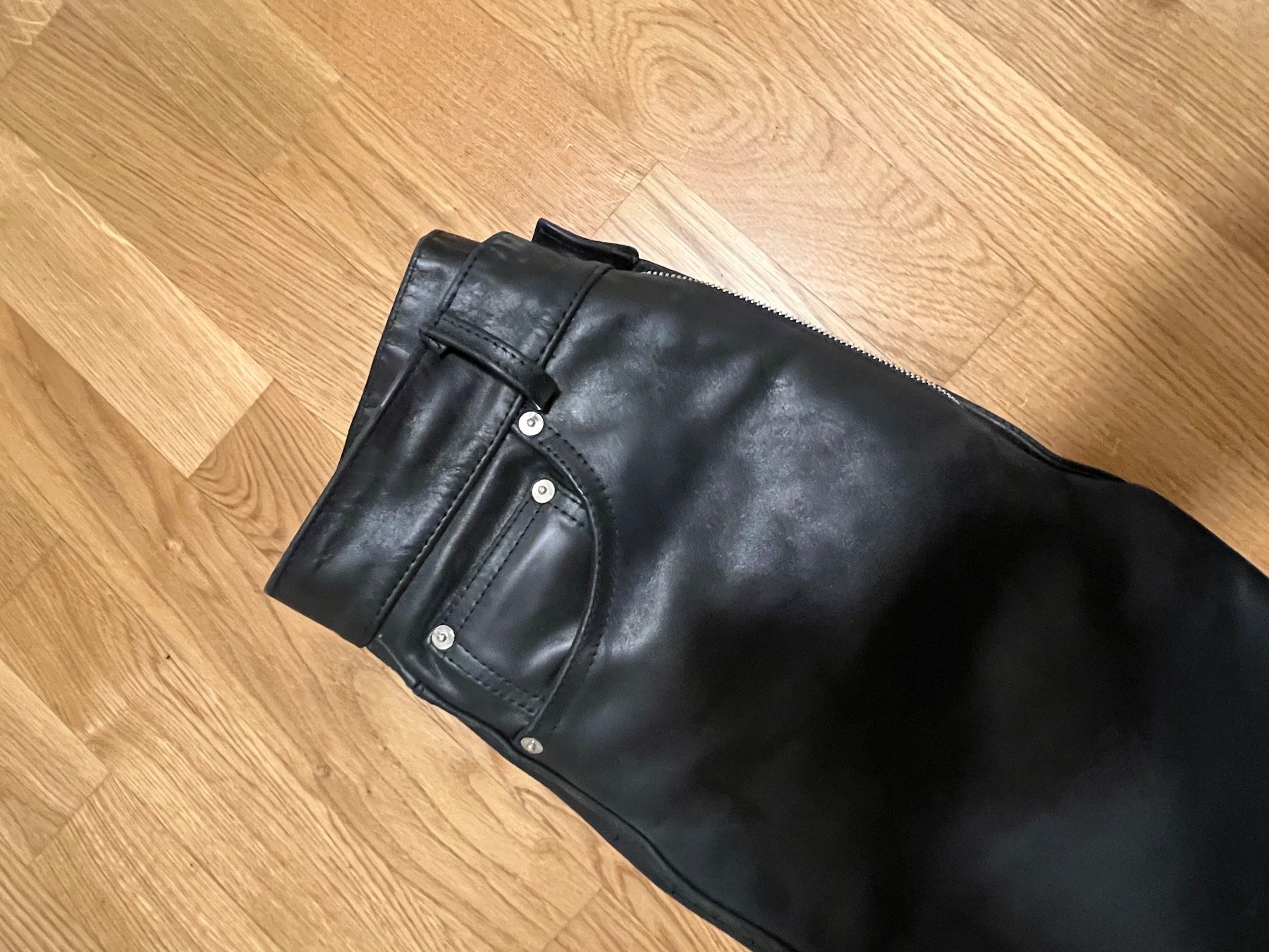 Pantaloni: Lederhosen mit Innenfutter, Sam Walker Flying Togs, Gr. 32 – Usato da Bäch SZ venduto da Pitstopp 2