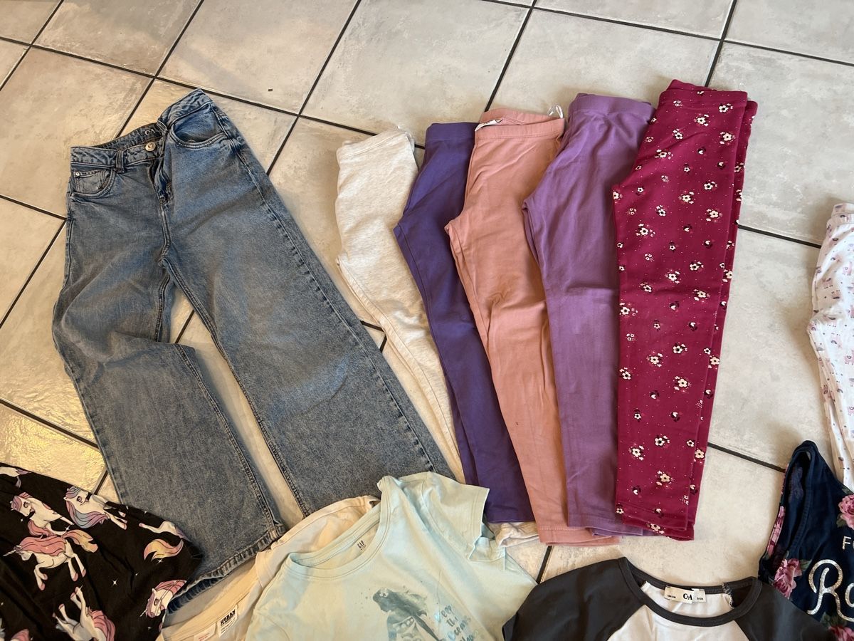 Lotti & Set di vestiti: Kleiderpaket Grösse 134 – Usato da Zufikon venduto da luuuzi 3