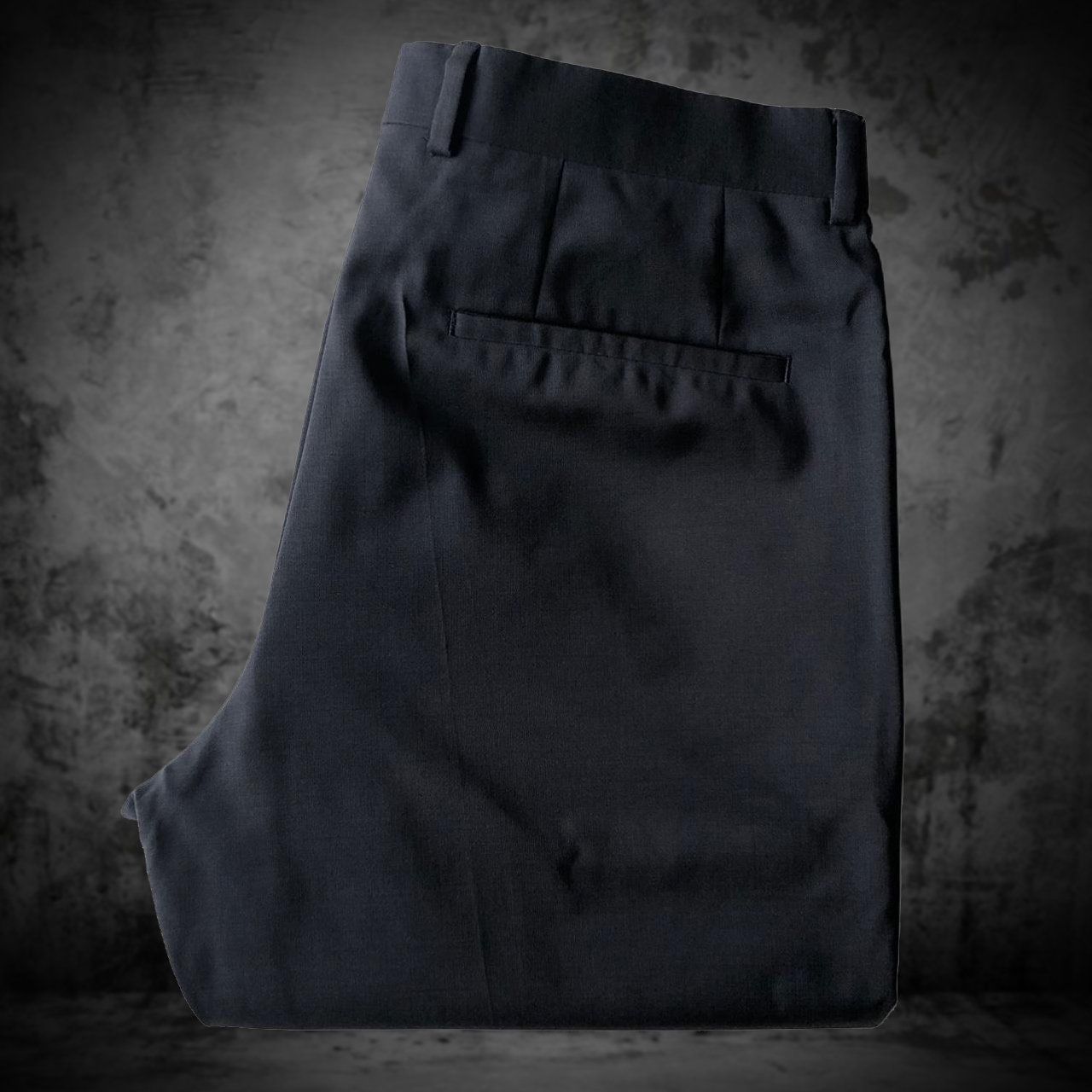Hugo Boss Pantaloni: Pants Hugo Boss Men Black Men 48 – Usato da Genève venduto da ang_7j7j 1