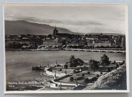 Genève - Quai du Mt-Blanc et la Ville
