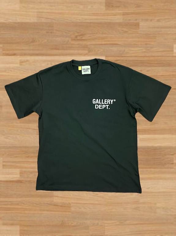 Gallery Dept. T-shirts: Schwarzes GALLERY DEPT. T-Shirt – Neuf (Voir description) à Basel par Eca02