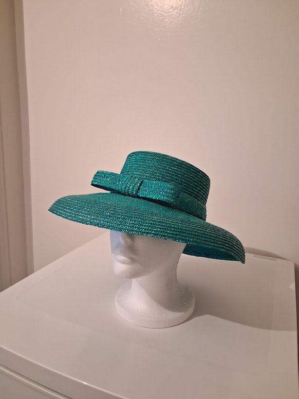 Copricapi, berretti & cappellini: Chapeaux dames lot de 3 – Nuovo e nell'imballaggio originale da Genève venduto da Bell-47 5