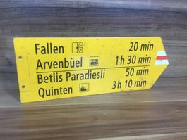 Fallen Arvenbüel Betlis Paradisli Quinten Wanderweg Schild
