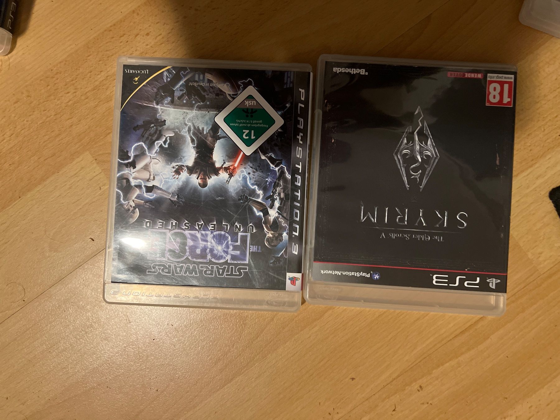 Sony Spiele: The Elder Scrolls V Skyrim+starwars force  PS3 – Gebraucht aus Luzern von ema_5dkl