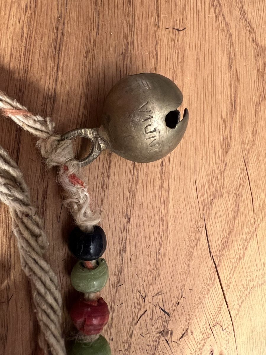 Campanacci mucche: 2 indische Ziegenglocken-Bänder – Usato da Reinach BL venduto da Rushkatie 1