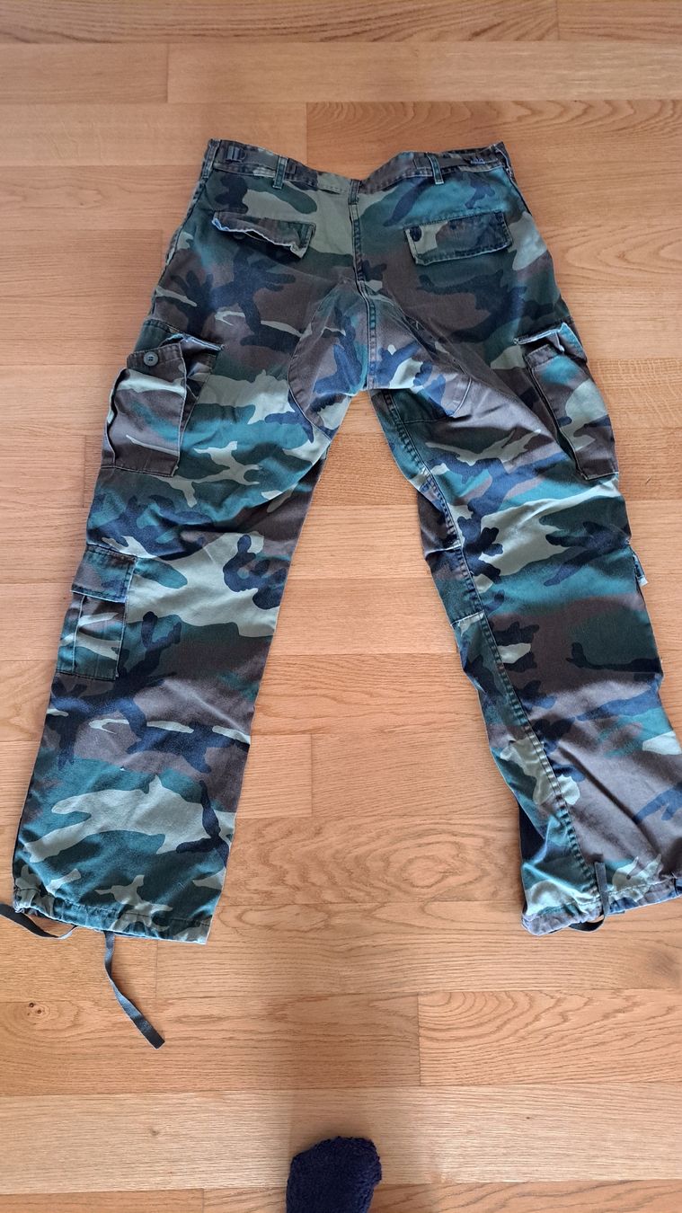 Pantaloni: Cargo Hose im Camouflage Look, Grösse M, – Usato da Seengen venduto da ja6_65wp 4