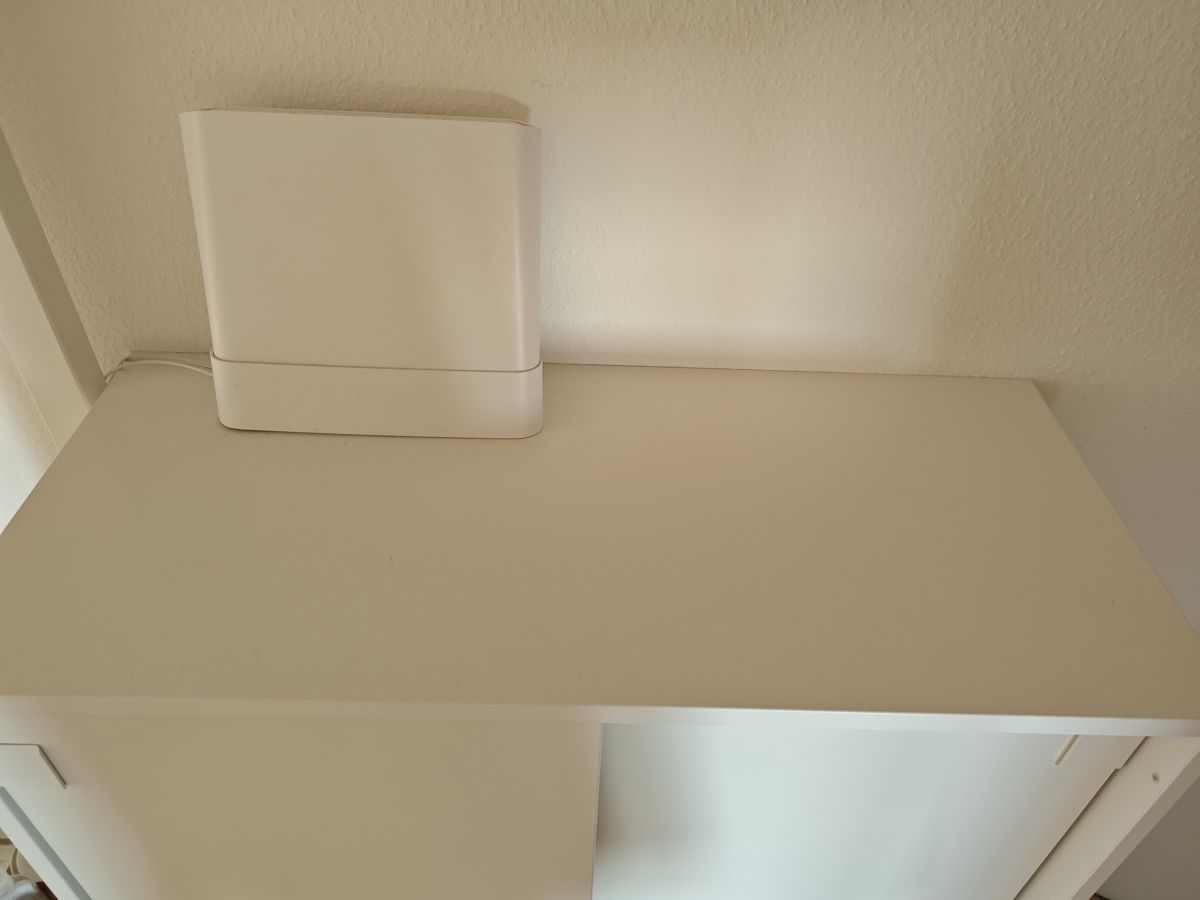 Ikea Armadi: White Sliding Door Shoes cabinet/storage – Usato da Genève venduto da Noemie.wrmsi 1