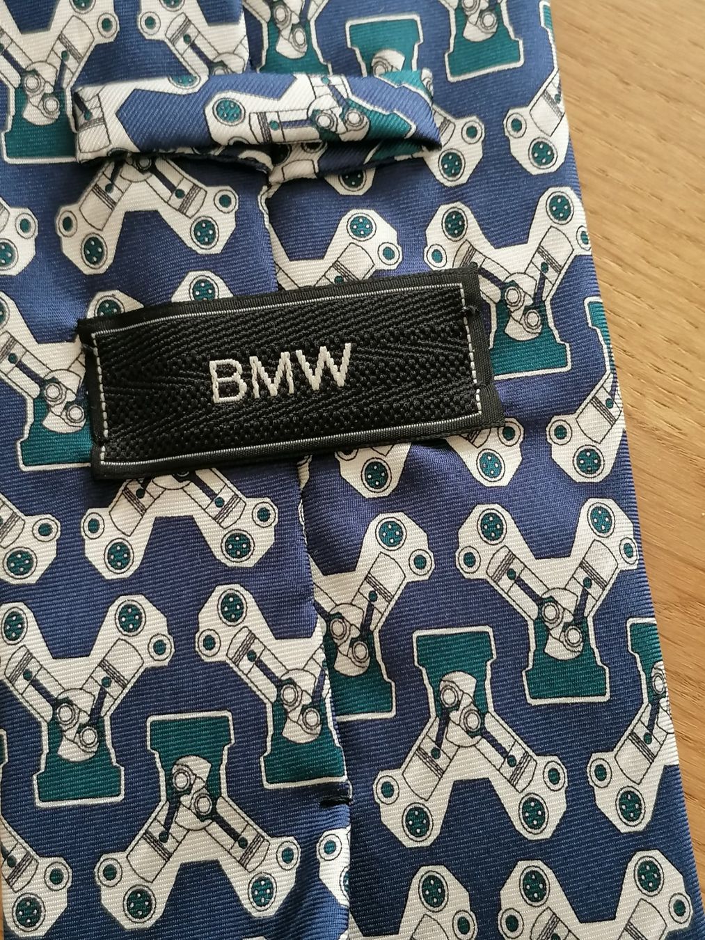 Krawatten: BMW Krawatte 100% Seide - Nr.106 – Gebraucht aus Basel von vintagecollector