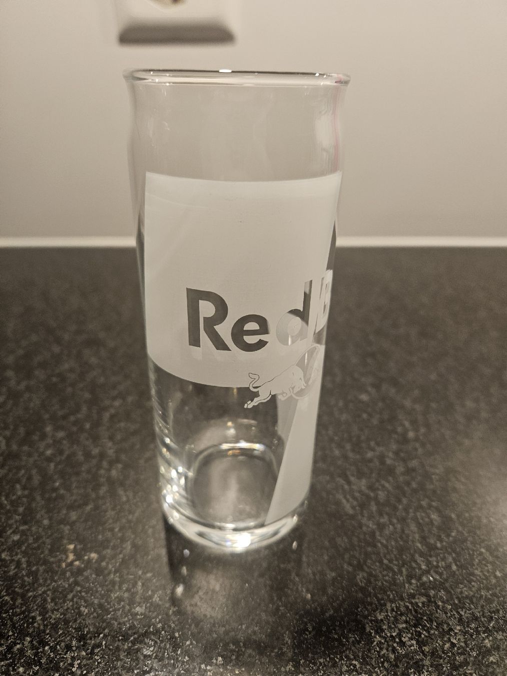 Verres: Verre Red Bull, neuf – Neuf (Voir description) à Morges par Mlle_Croft_91 1