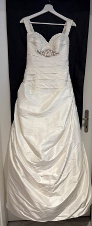 Neues , wunderschönes Brautkleid ✨