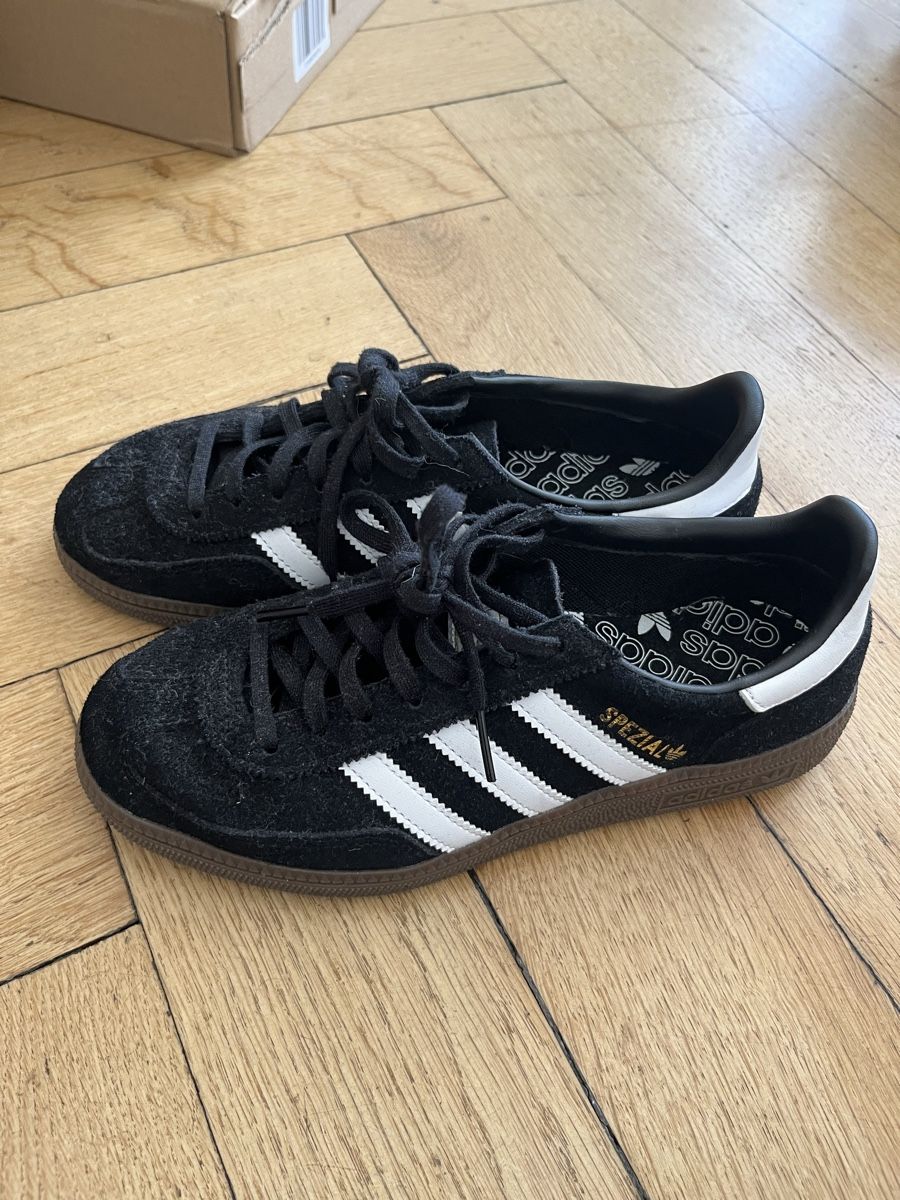Adidas Scarpe da donna: Adidas Spezial Schwarz 36 – Nuovo e nell'imballaggio originale da Basel venduto da cat_25m7