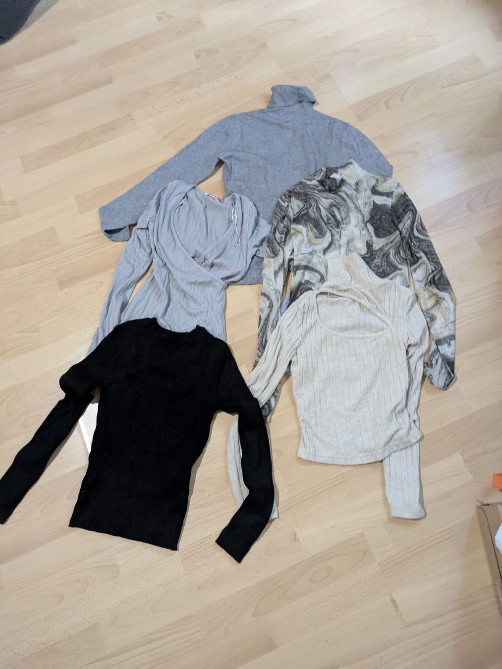 Kleiderpakete: Lot de vêtements  – Gebraucht aus Tramelan von cat_67zv 9