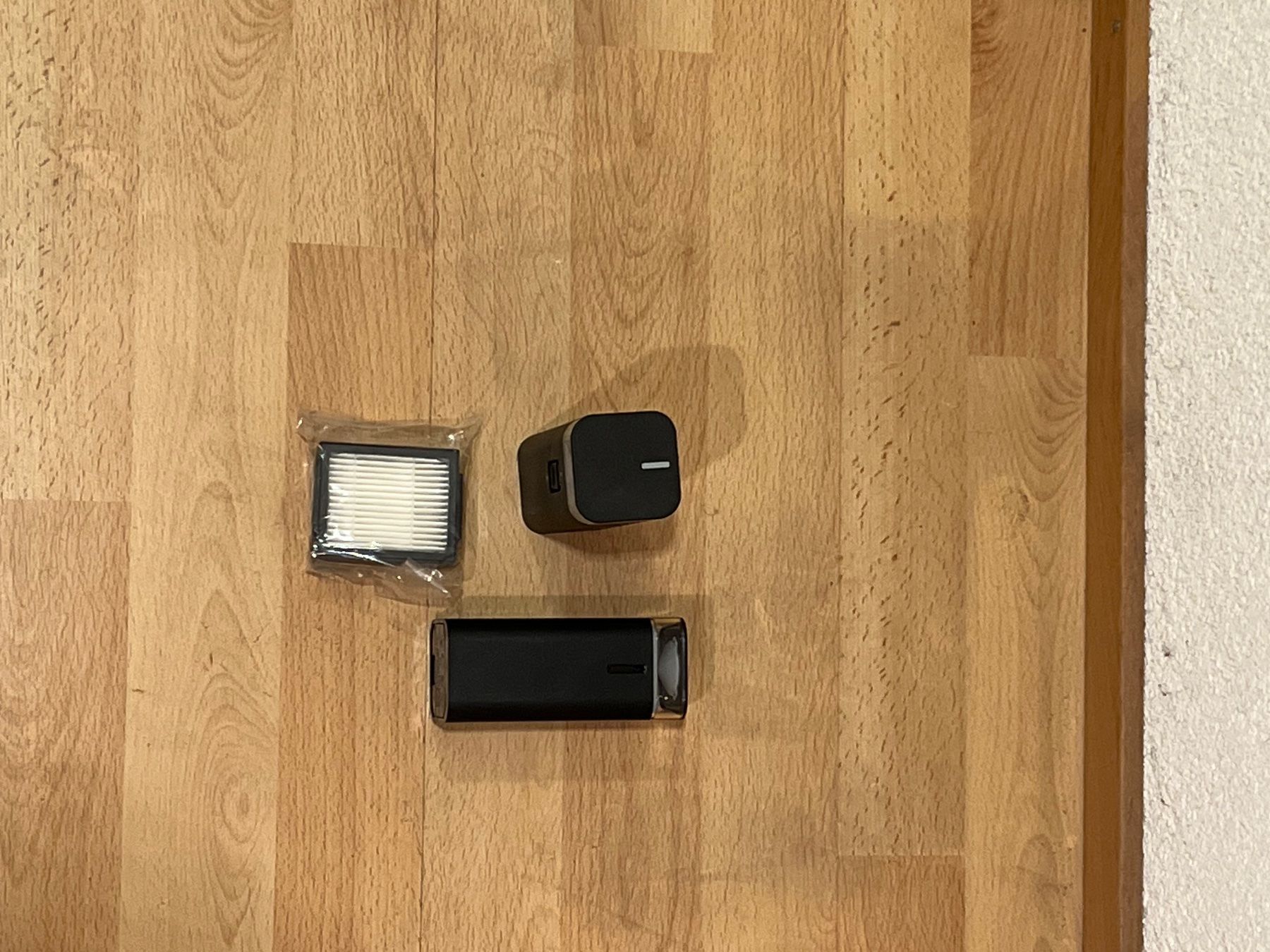 Irobot Aspirapolveri & Accessori: iRobot Roomba i7 Saugroboter – Usato da Allschwil venduto da eva_zsh8 4