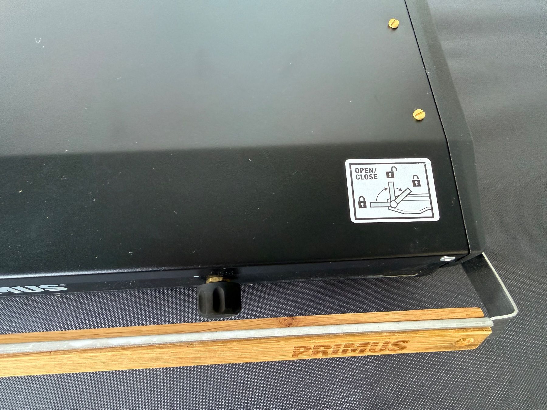 Altri accessori per camping: Camping-Box mit Tischfusssystem, Klappmatratze und Gaskocher – Nuovo (secondo la descrizione) da Winterthur venduto da aykiva 6