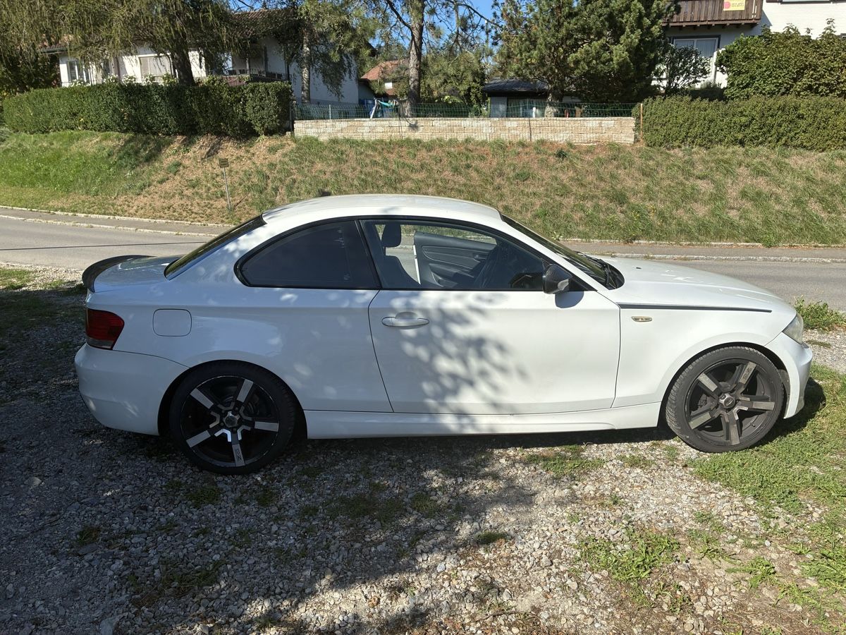 BMW Automobili: BMW 120 i E 82 – Usato da Gurzelen venduto da fab_9by8 4