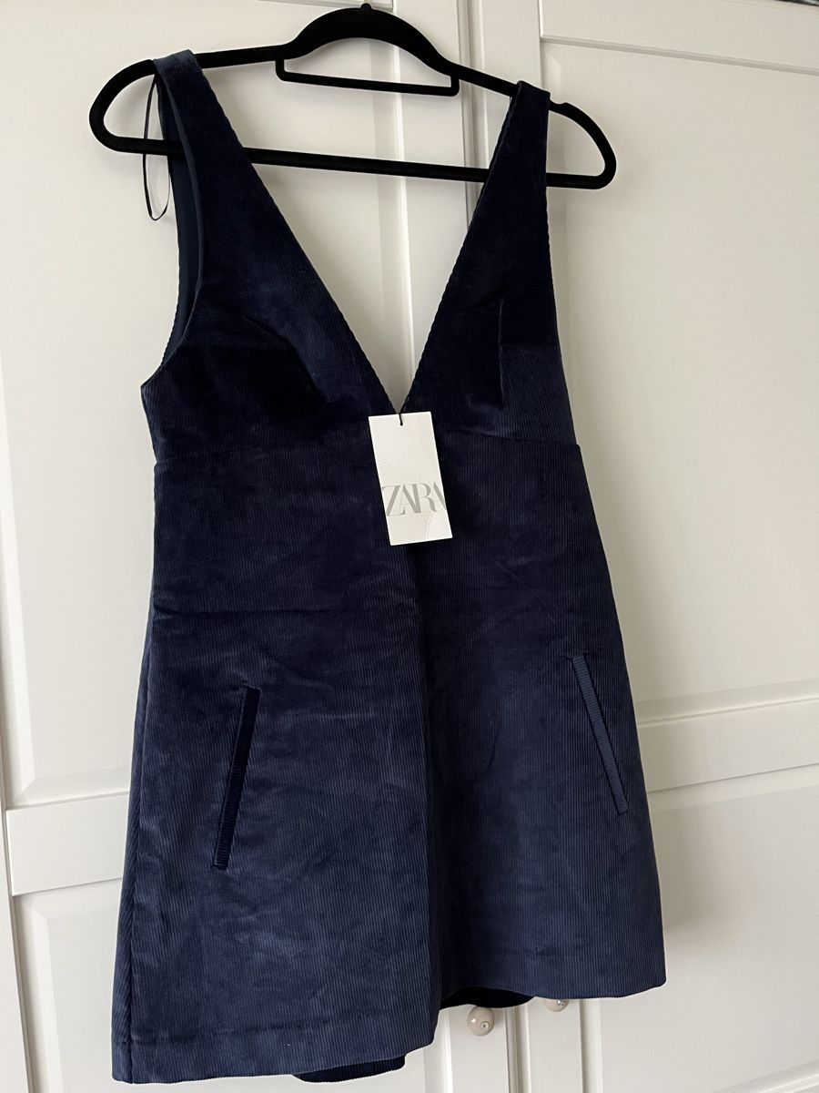 Zara Robes: Samtkleid – Neuf avec emballage d'origine à Allschwil par eyl_bb8q 3