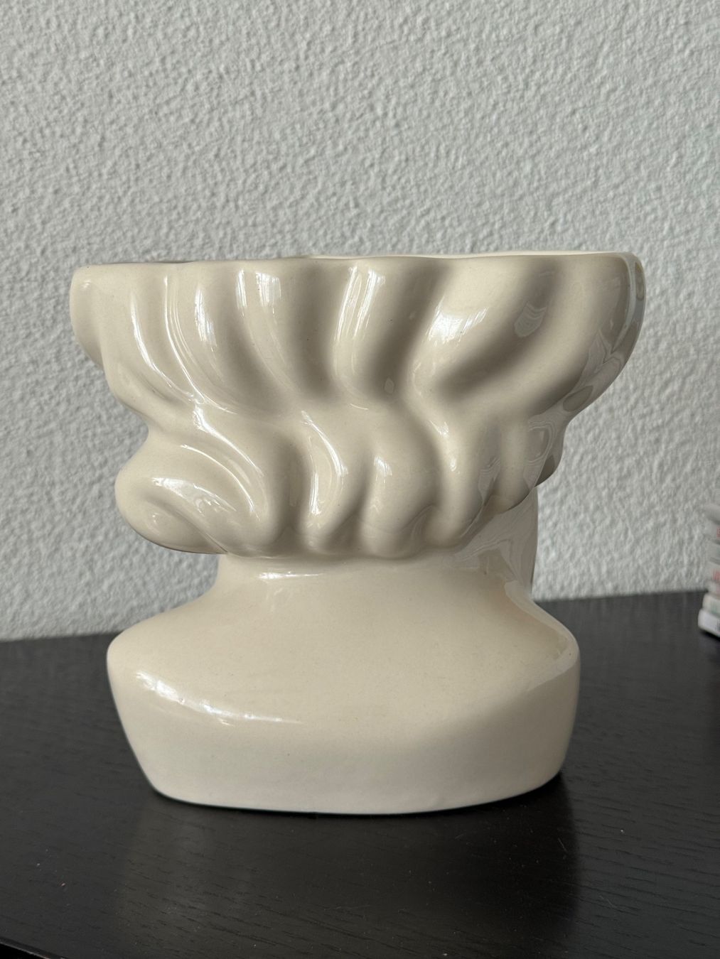 Vasen & Gefässe: Vase im Statuen-Styl – Gebraucht aus Dübendorf von kmag-20 2