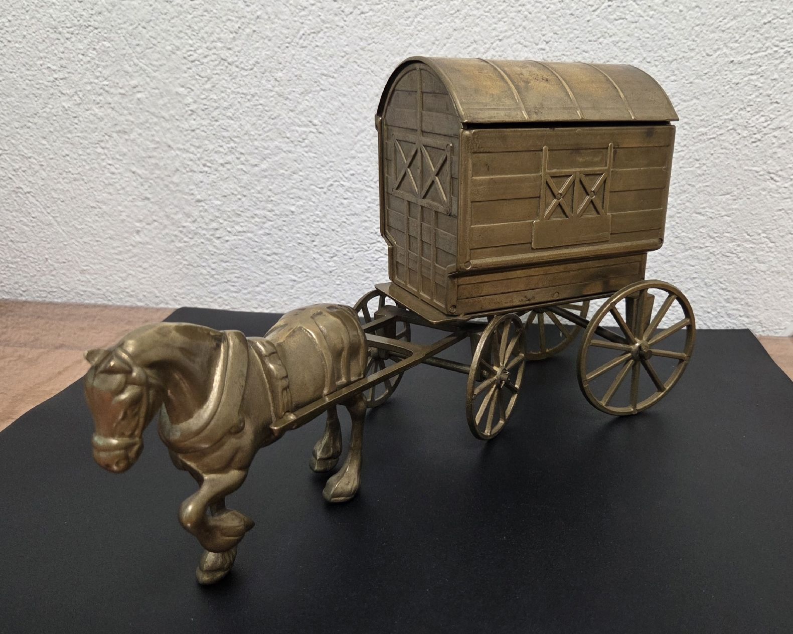Kutschen: Grosse Vintage Messing-Kutsche mit Geheimfach Schatulle  – Gebraucht aus Allenwinden von pro_nmg9 7