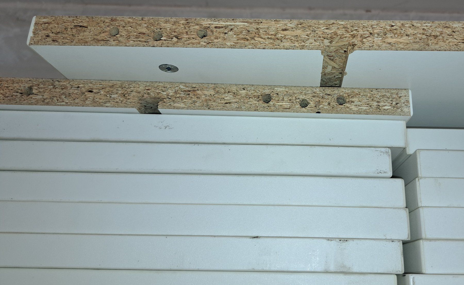 Articoli in legno: 1 Posten weisse Tablare – Usato da Diessenhofen venduto da Osio 2