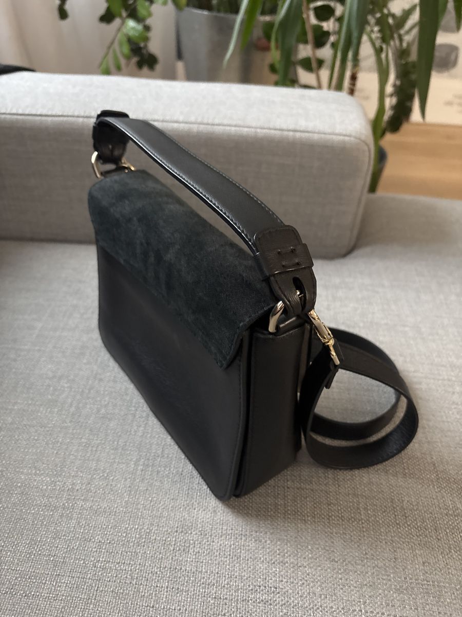 Furla Borse da donna: Furla Umhängetasche Leder – Usato da Zürich venduto da auto-moto 1