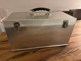 Vintage Kamerakoffer Alu & Holz – Rotes Innenfutter Retro