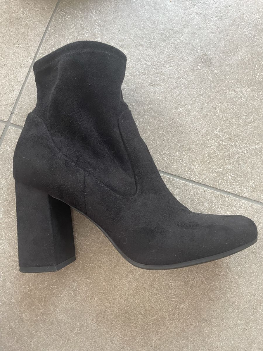 Scarpe da donna: Ecopelle 39 – Usato da murten venduto da Ester09 1