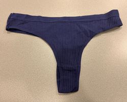 Sommerlicher String Tanga, Grösse M, Neu & ungetragen!