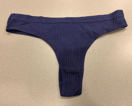 Sommerlicher String Tanga, Grösse M, Neu & ungetragen!