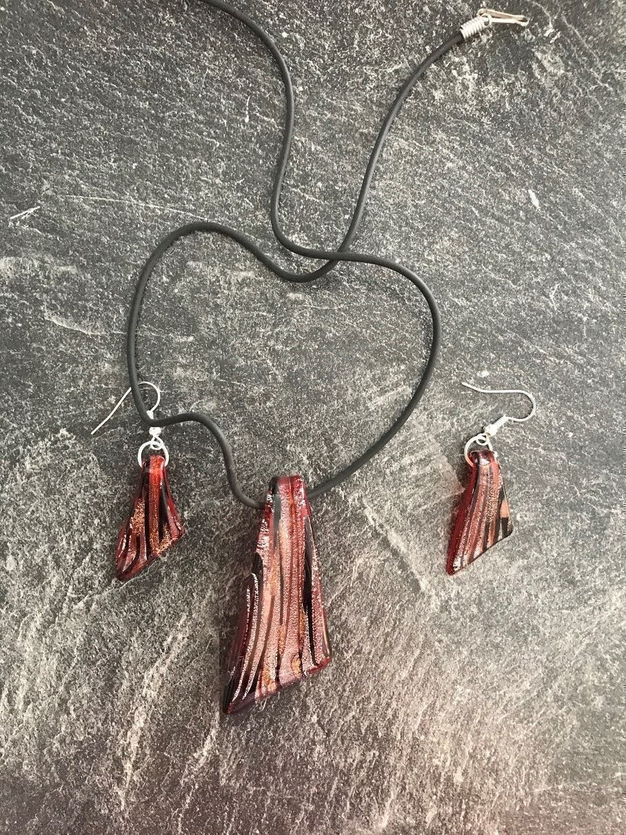 Altri gioielli: Set No4: Kette + Ohrhänger rot/sw  Neu – Nuovo e nell'imballaggio originale da Kleinandelfingen venduto da Baba23 2