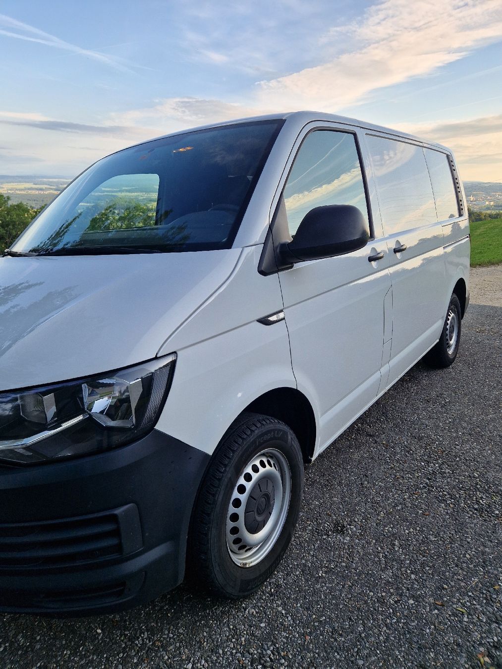 VW Veicoli commerciali: VW T6 Kastenwagen weiss – Usato da Rumisberg venduto da Synchro