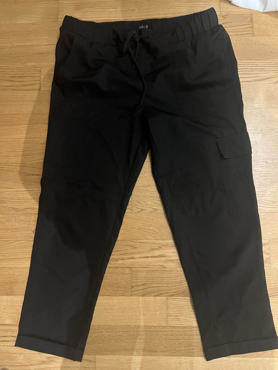 Next Pantaloni: Next Umstandshose, Gr. 38, Schwarz – Usato da Neerach venduto da priWalker93 2