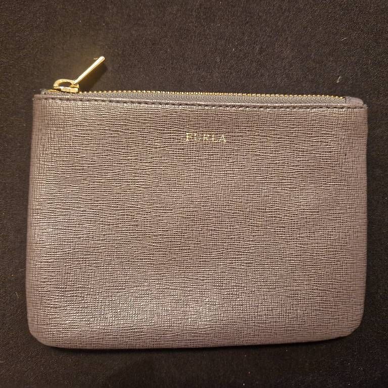 Furla Custodie per cosmetici: Furla Pouch grau – Usato da Eschenbach LU venduto da Kolibrii