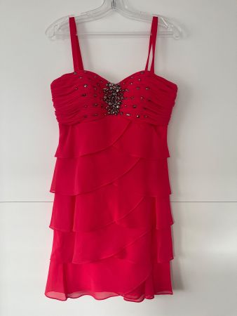 Elegantes, Cocktailkleid mit Stola