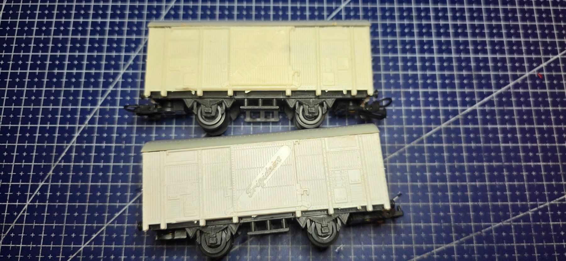 Trains électriques: HO güterwagen DC 2 stück – D'occasion à Hochfelden par Danizh0