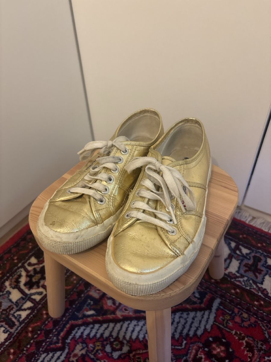 Superga Scarpe da donna: Basket Superga dorée – Usato da Pully venduto da miss3shai