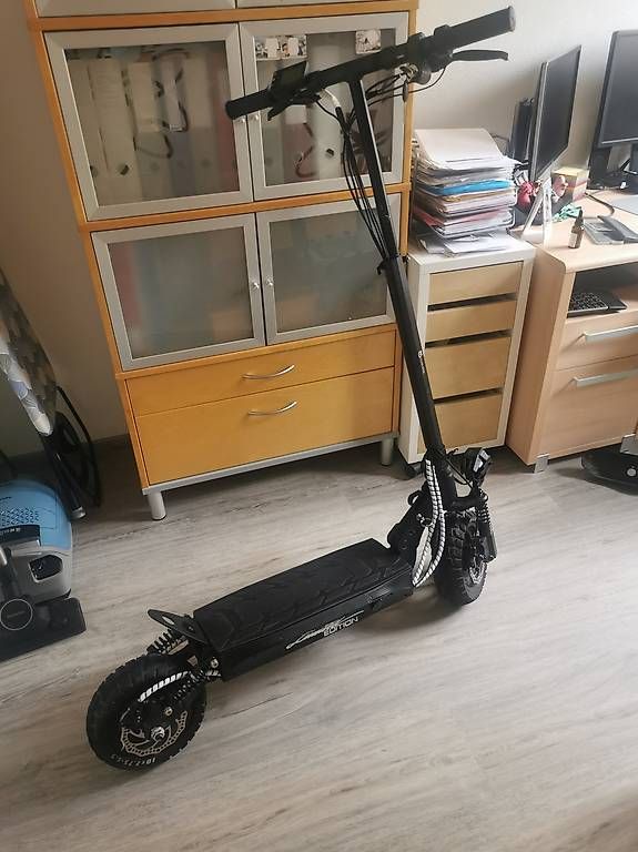 Nutzfahrzeuge: Trottinette électrique 40 km/h – Gebraucht aus Provence von yoh_758j