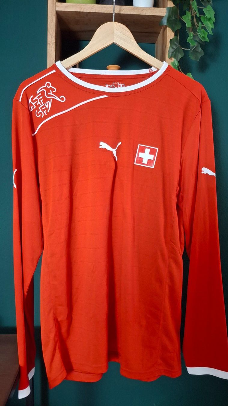 Schweizer Nati Canottiere & Pantaloni: Switzerland maillot 2012 manche longue player version – Usato da Yverdon-les-Bains venduto da flo_8fgr