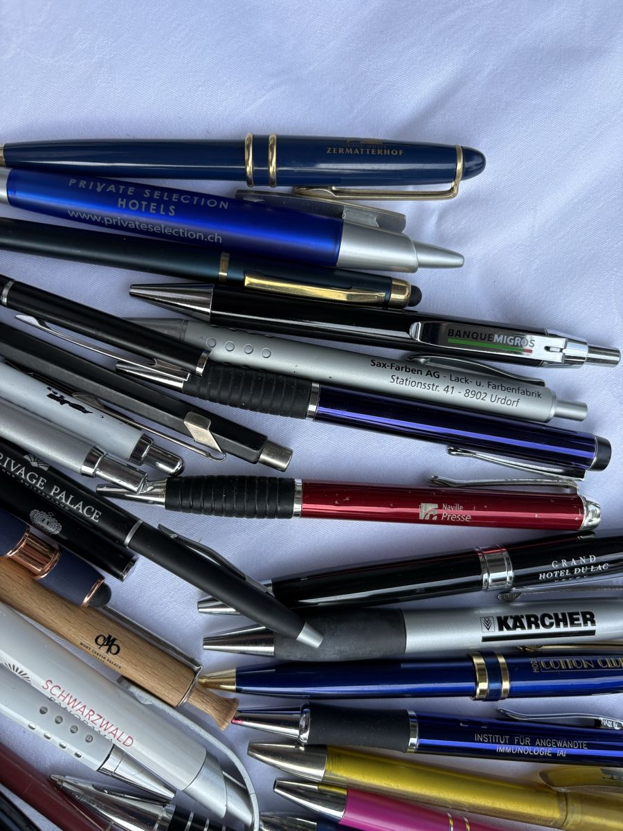 Stifte & Marker: Lot de stylos promotionnels. – Gebraucht aus Vevey von carybde 2