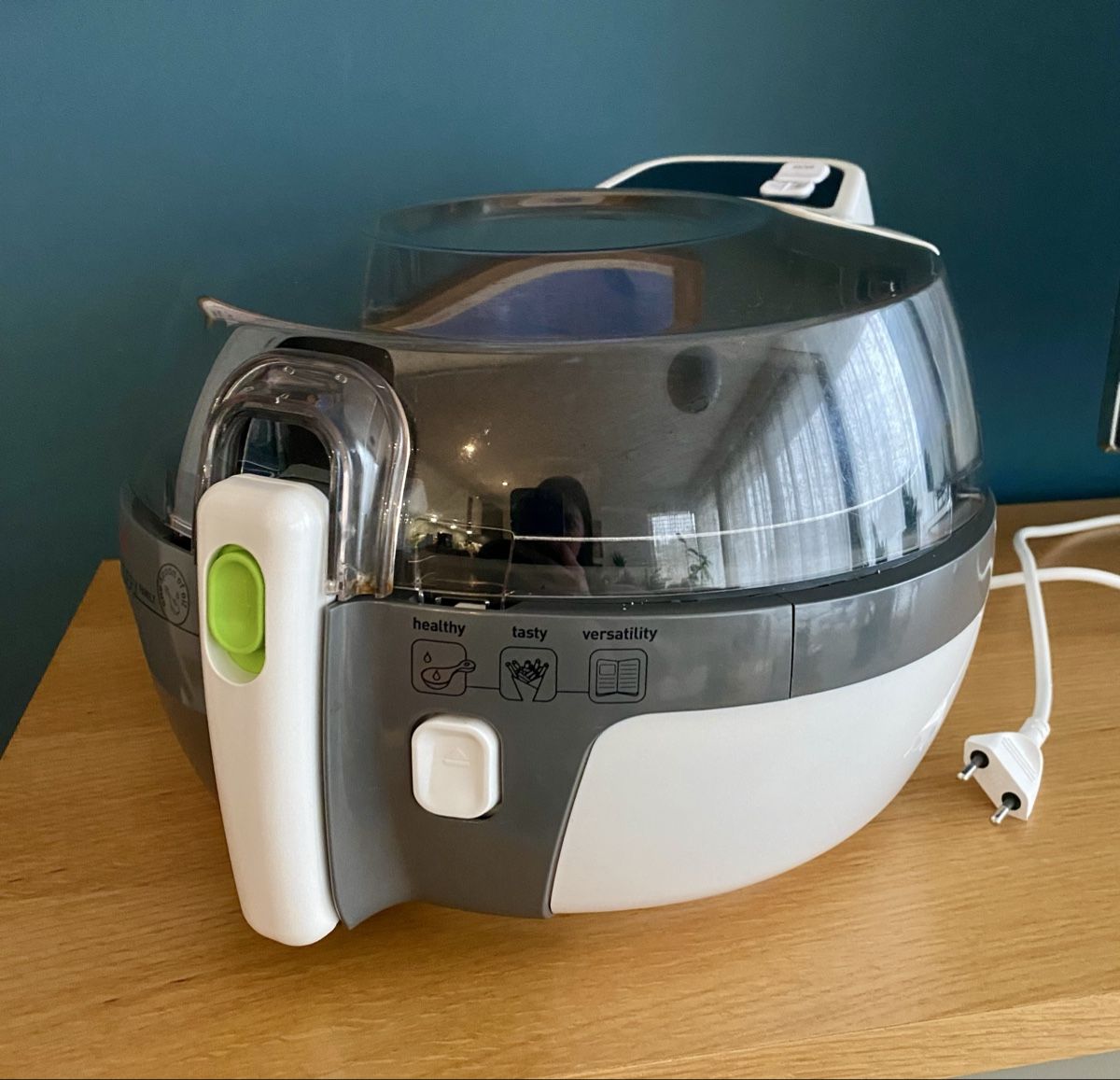 Elettrodomestici da cucina: Friteuse à air ActiFry Tefal / Heissluftfritteuse / Airfryer – Usato da Lausanne venduto da Vracorama
