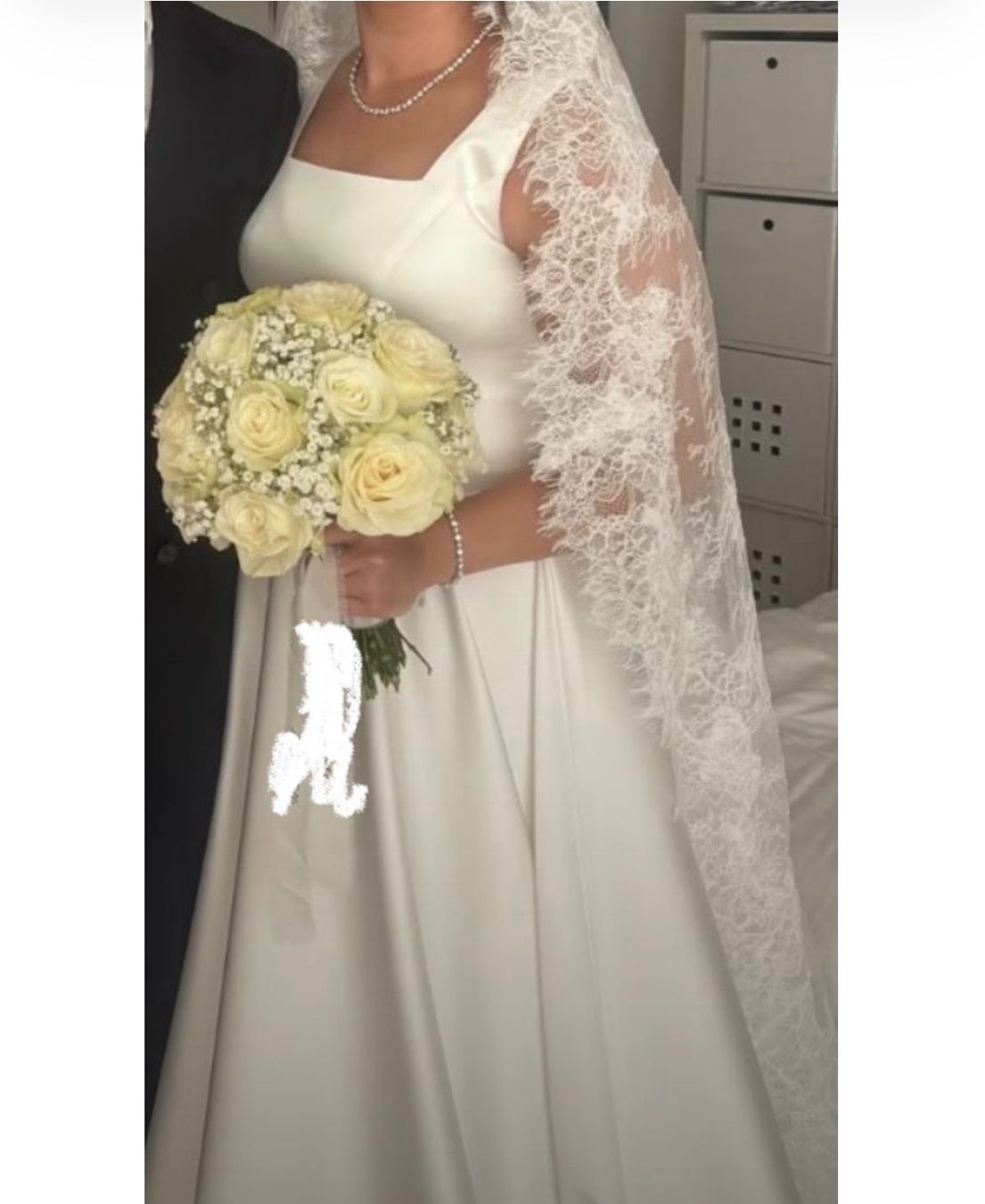 Robes: Hochzeitskleid Satin – Neuf (Voir description) à Chur par Fisch0004