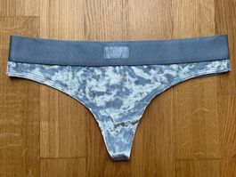 Victoria’s Secret PINK Velvet Thong S NEW