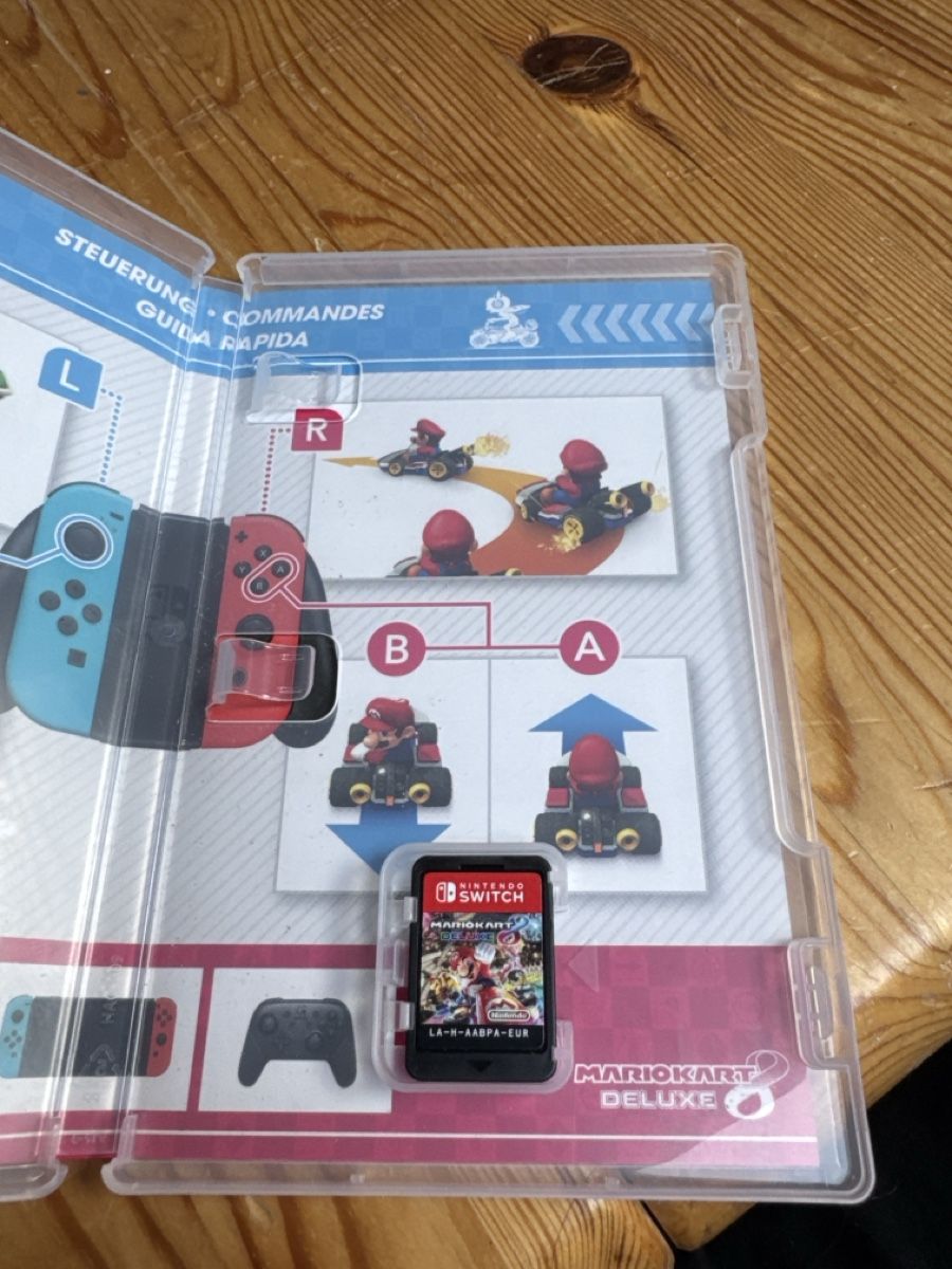 Nintendo Jeux: Nintendo Switch Mario Kart 8 Deluxe Spiel neuwertig – D'occasion à Frenkendorf par Renabass 1