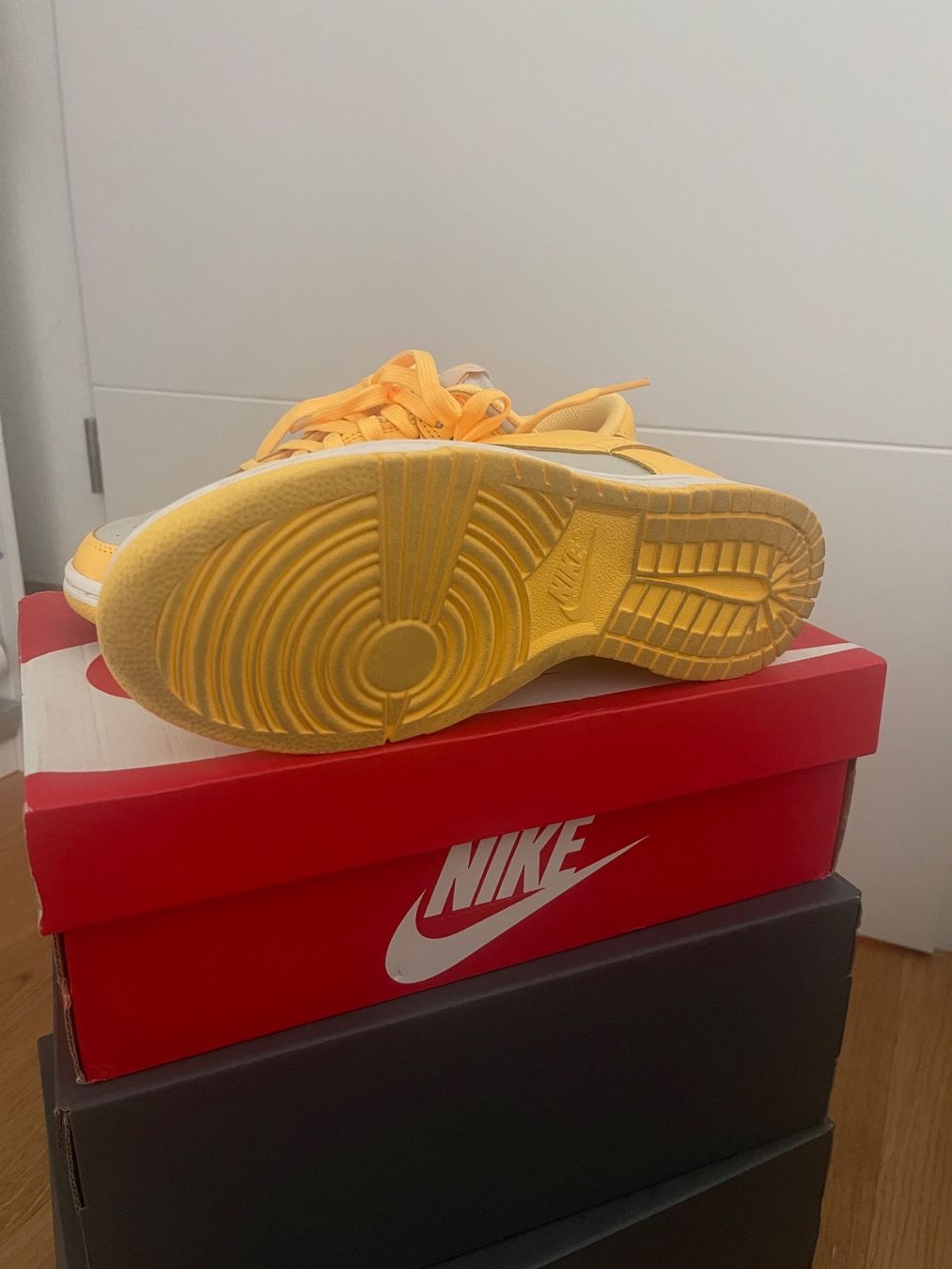 Nike Herrenschuhe: Nike Dunk Low - light bone/citron pulse/sail – Gebraucht aus Fahrweid von meded 2