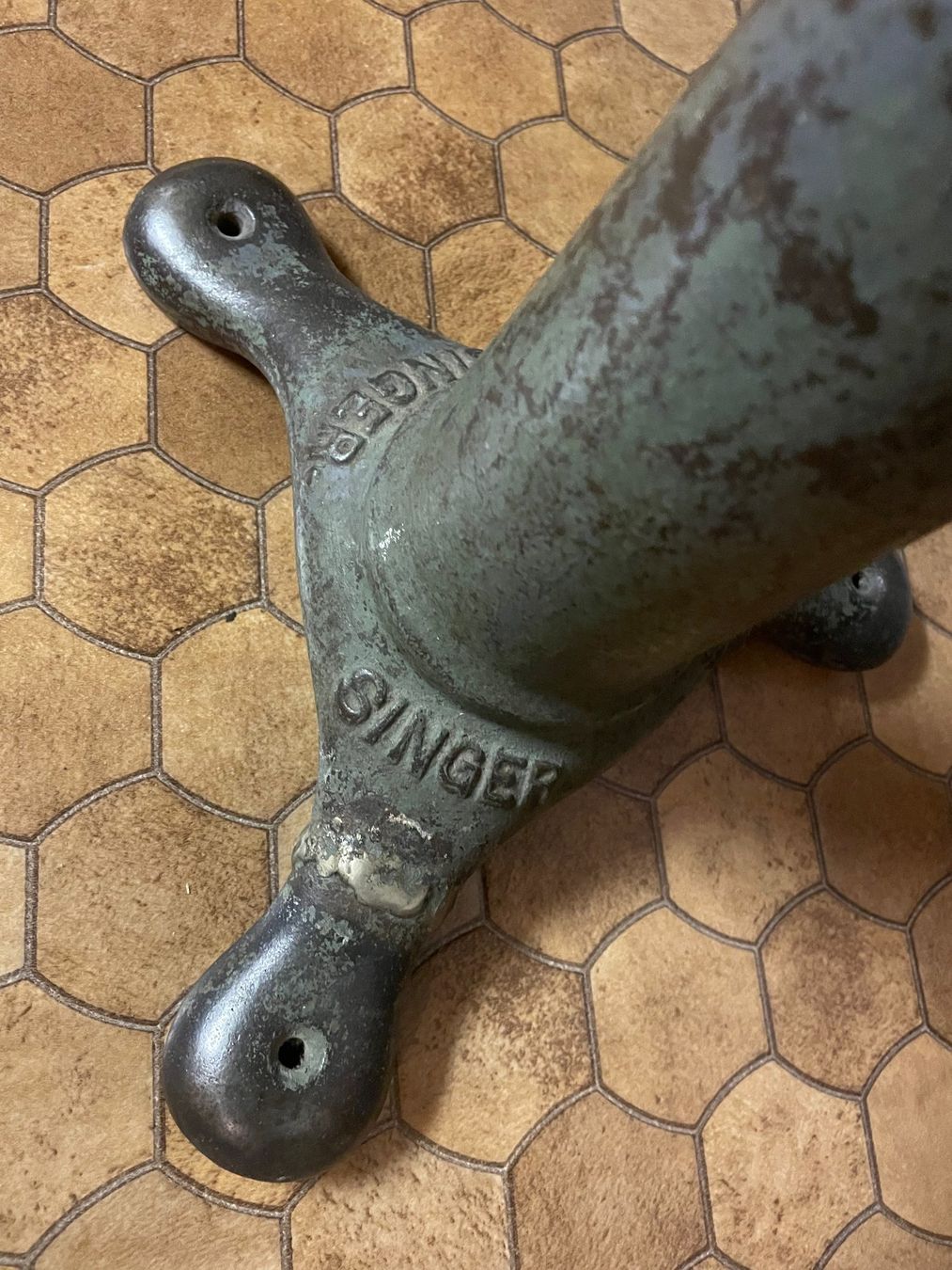 Hocker: Singer Industriehocker, Werkstatthocker, Gusseisen – Gebraucht aus Zürich von Caro55 3