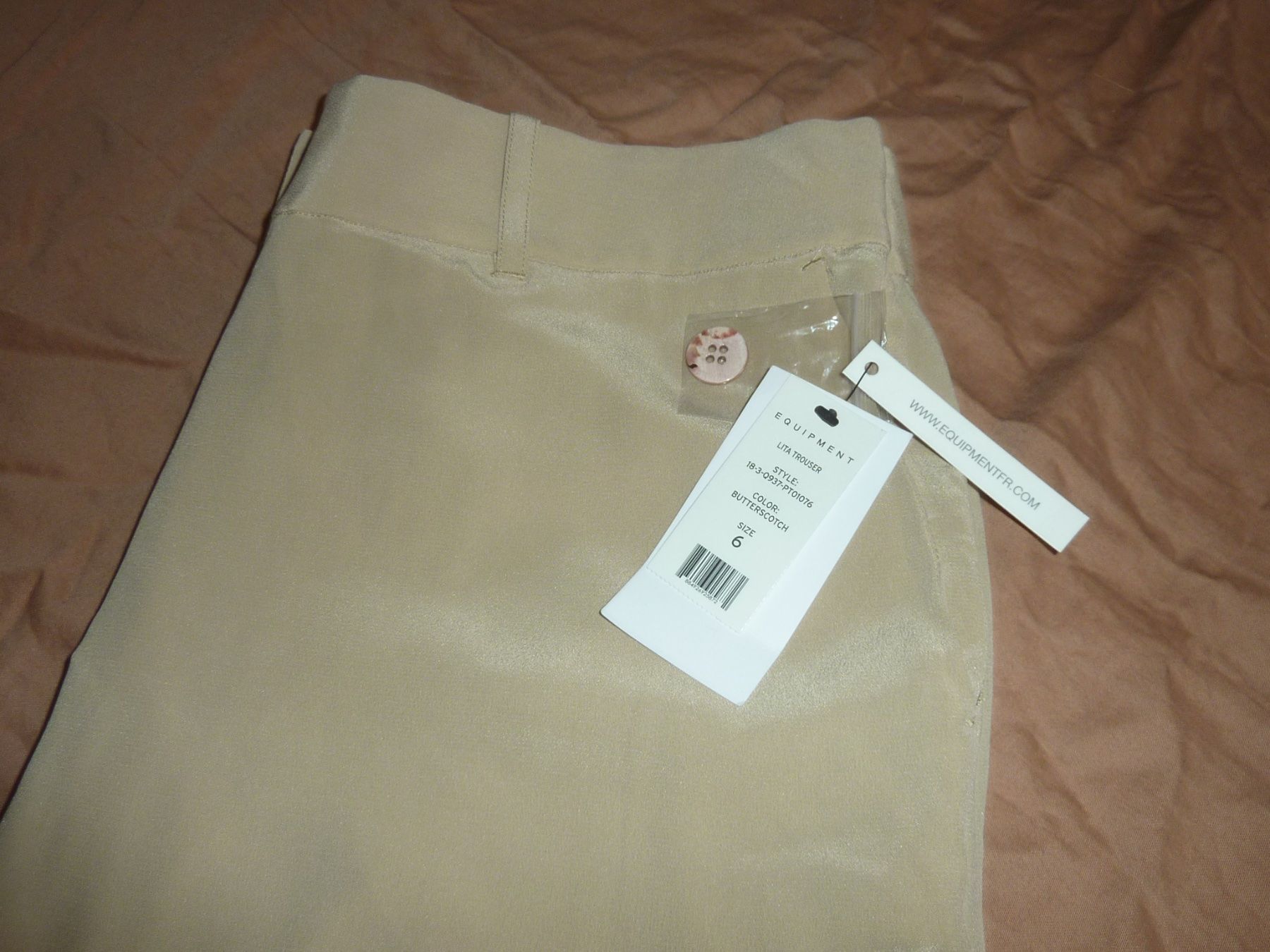 Pantaloni: pantalon fluide en soie régulateur température size 28 neuf – Nuovo e nell'imballaggio originale da geneve venduto da chriztel