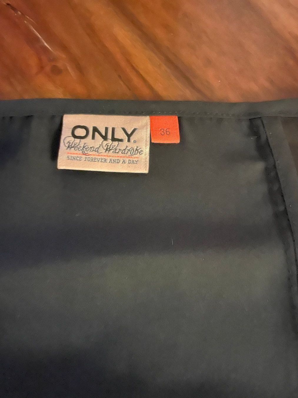 Only Blusen: Bluse Only Grösse 36 – Gebraucht aus Zürich von Miush999 1