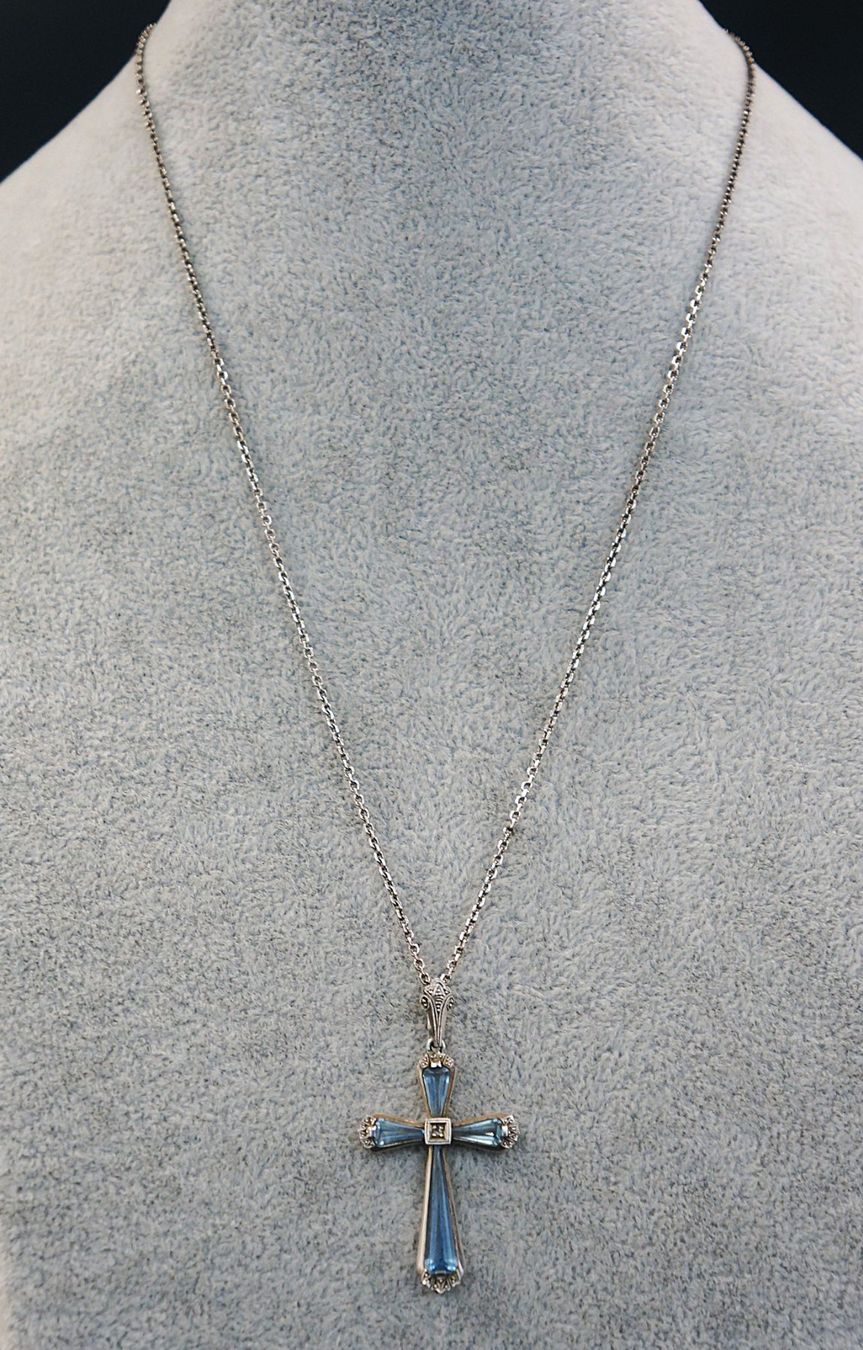 Colliers: Silber Kreuz Anhänger mit Kette – D'occasion à Basel par bk_brockibasel