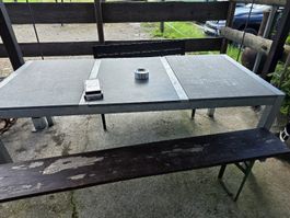 Gartentisch robust und wetterfest