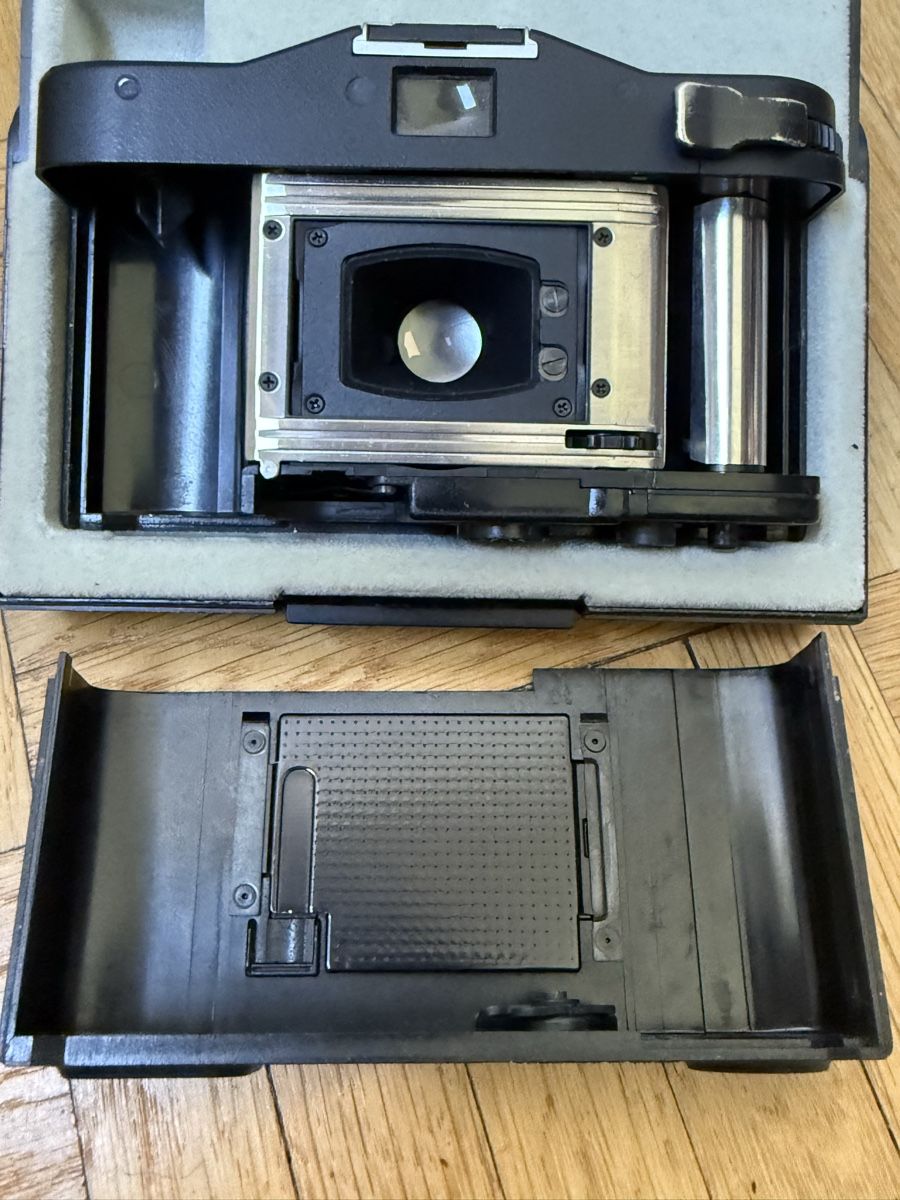 Minox Appareil photo: Minox 35 GT Camera Set (Boxed, 1983 Papers) - Shutter Fires, – D'occasion à Zürich par Mai.rast 4
