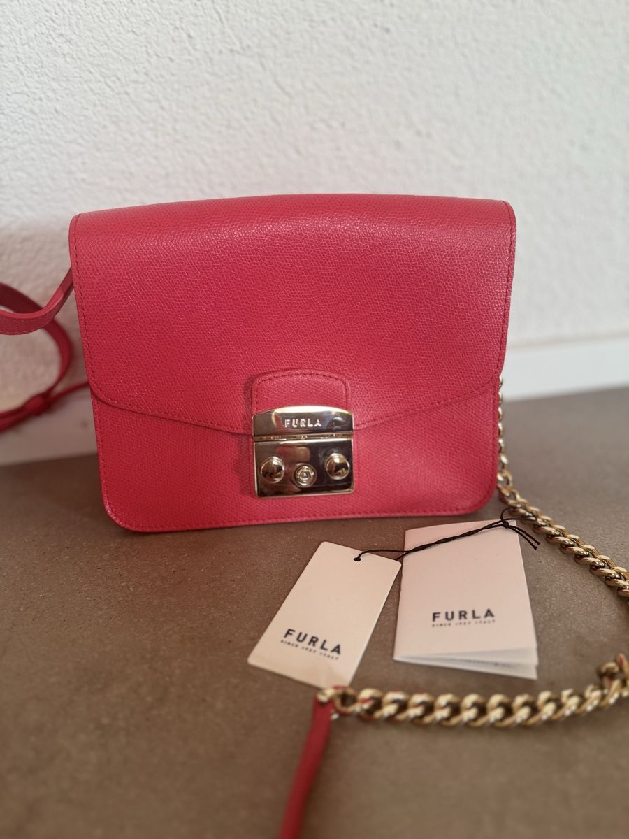 Furla Taschen für Damen: Furla Metropolis S Crossbody – Neu (gemäss Beschreibung) aus Hagenbuch ZH von sta_wtg5